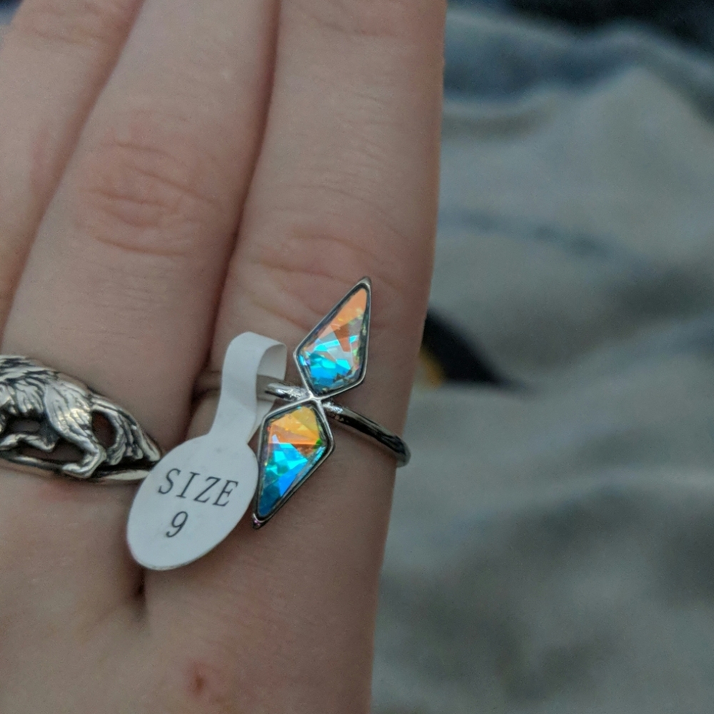 Fragrant jewels unicorn tears ring